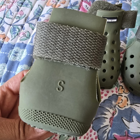 Green Dog Paw Protectors - Picture 3 of 5